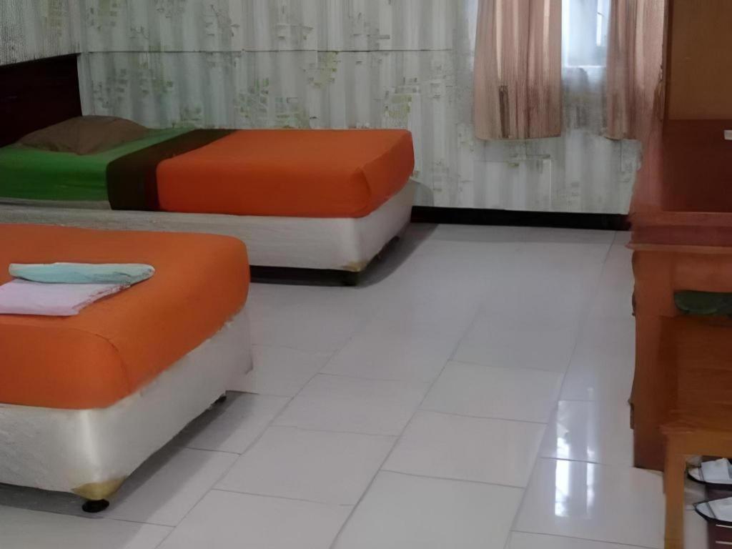 Mahadria Hotel Serang Luaran gambar